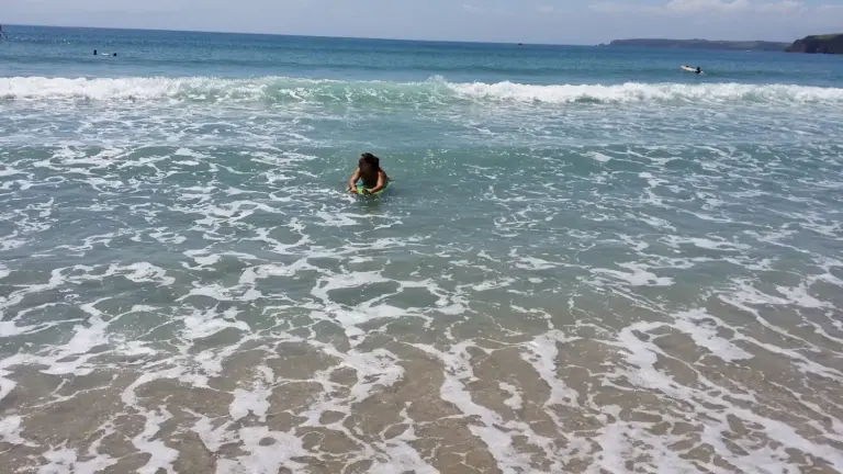 Bodyboarding at Waipu Cove 768x432