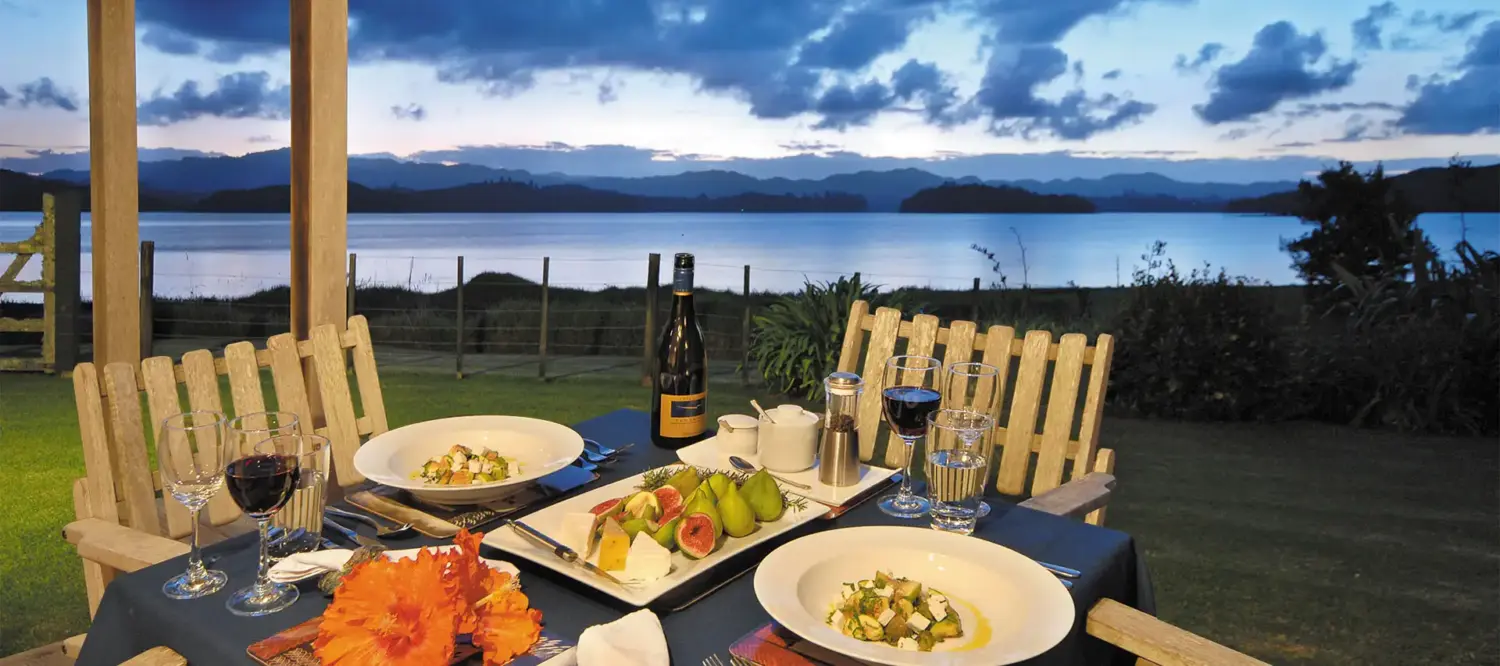 Pawhaoa Bay Villas 1 1500x666