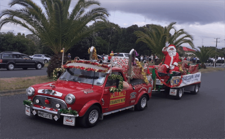 Ruakaka Christmas Parade 768x477